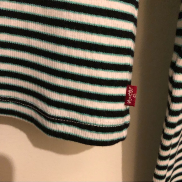 Levi’s Striped Tight Fit Turtleneck, size XS. - Picture 3 of 6
